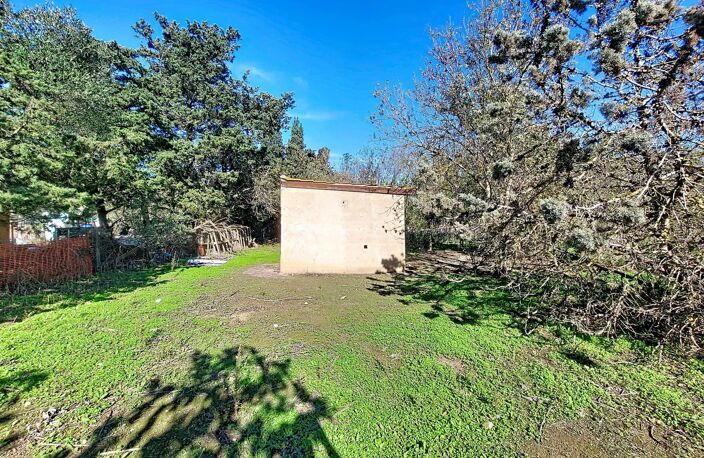 Terrain de loisirs de 1650 m² avec batiment cadastré de 22m² et puits — photo 4