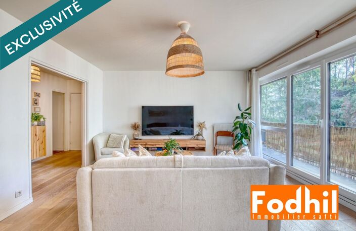 Appartement 4 pièces au 2 éme étage avec ascenseur- cave et 2 parkings. — photo 4
