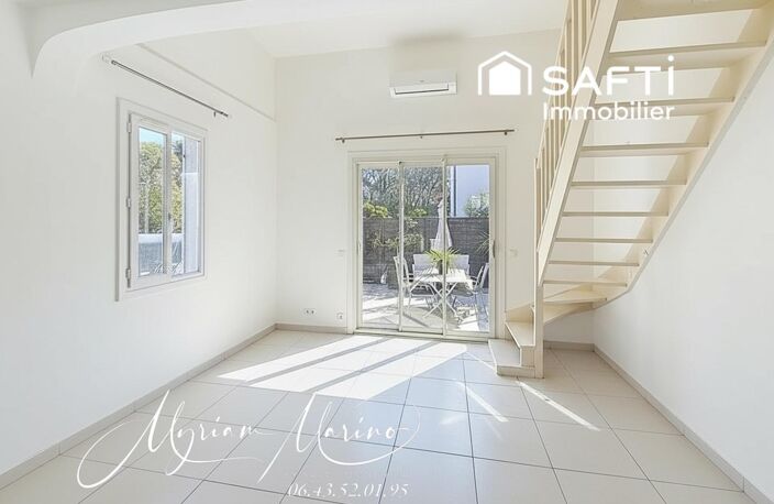 APPARTEMENT EN DUPLEX - TERRASSE ET JARDIN - SAINT AYGULF — photo 2