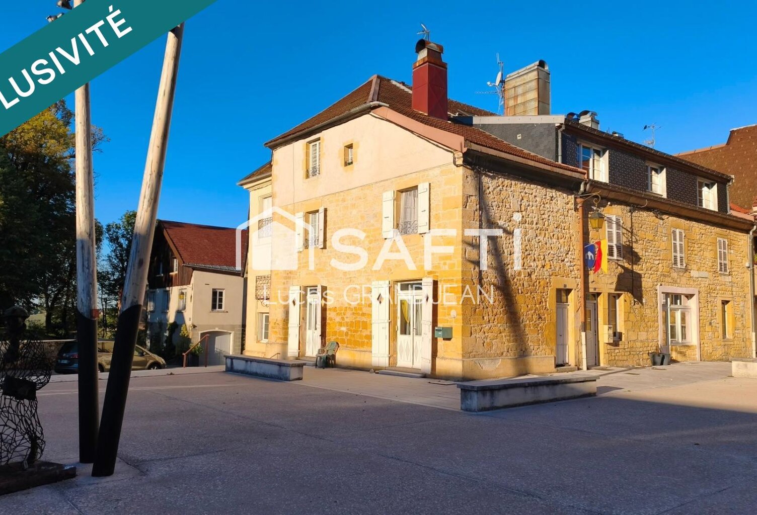 Nozeroy : une maison de caractère à réinventer — photo 1