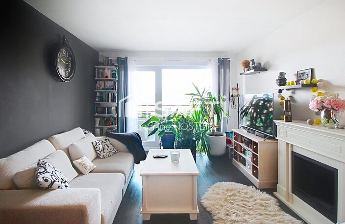 Bel appartement avec 2 chambres, terrasse et parking! — photo 3