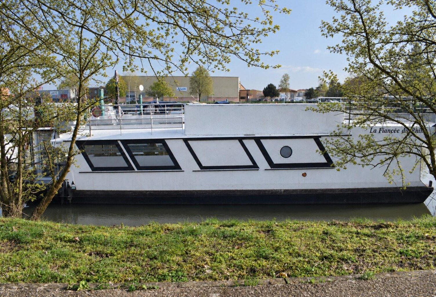 Houseboat habitable de 15 mètres  Pont-de-Vaux — photo 1