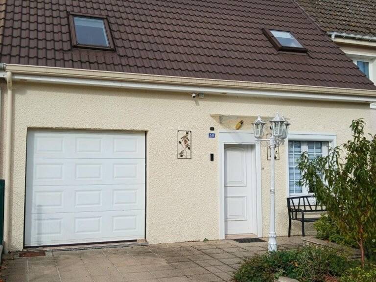 Habitable de suite, quartier calme au sein d'un village tous services — photo 1