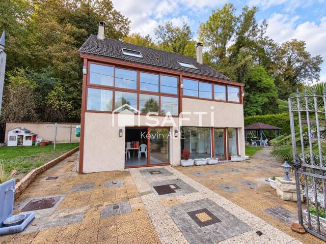 Maison 7 pièces dont deux suites parentales secteur recherché — photo du bien