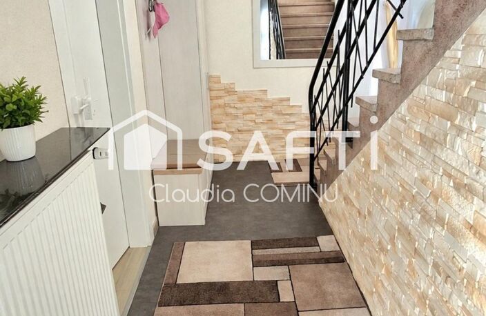 Maison aux beaux volumes avec studio et local commercial loué — photo 4