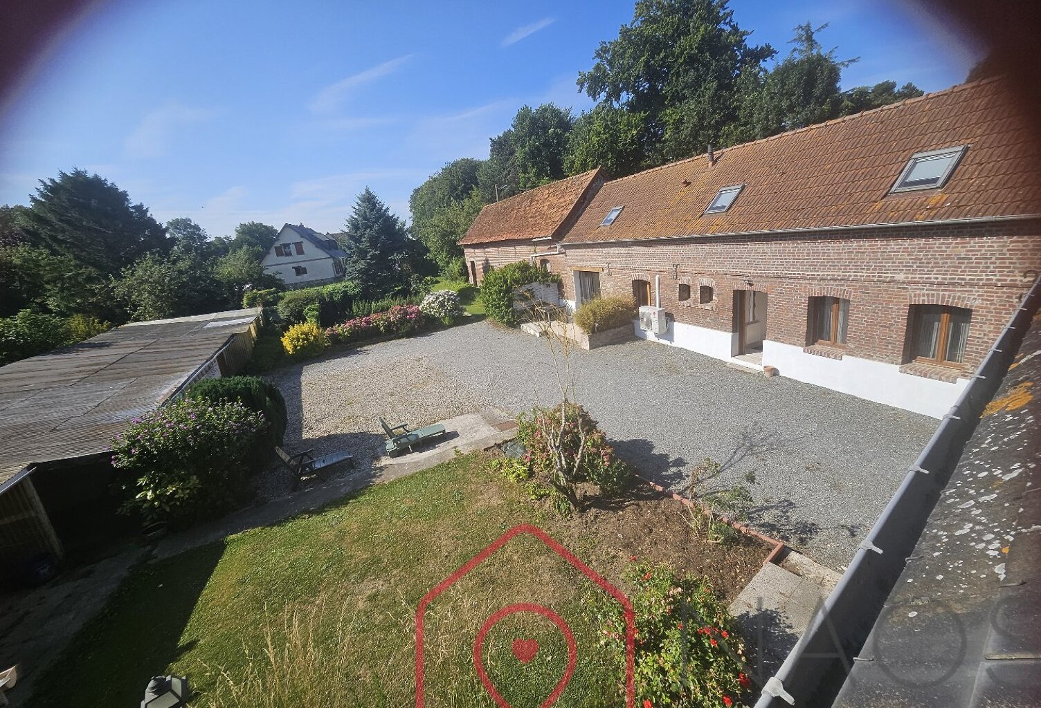Ensemble immobilier gîtes vendus meublés — photo 1