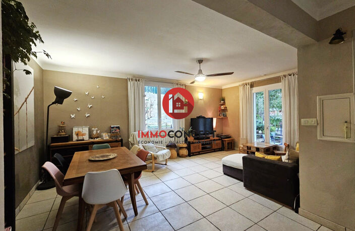 Maison de plain-pied avec vue et terrasses — photo 4