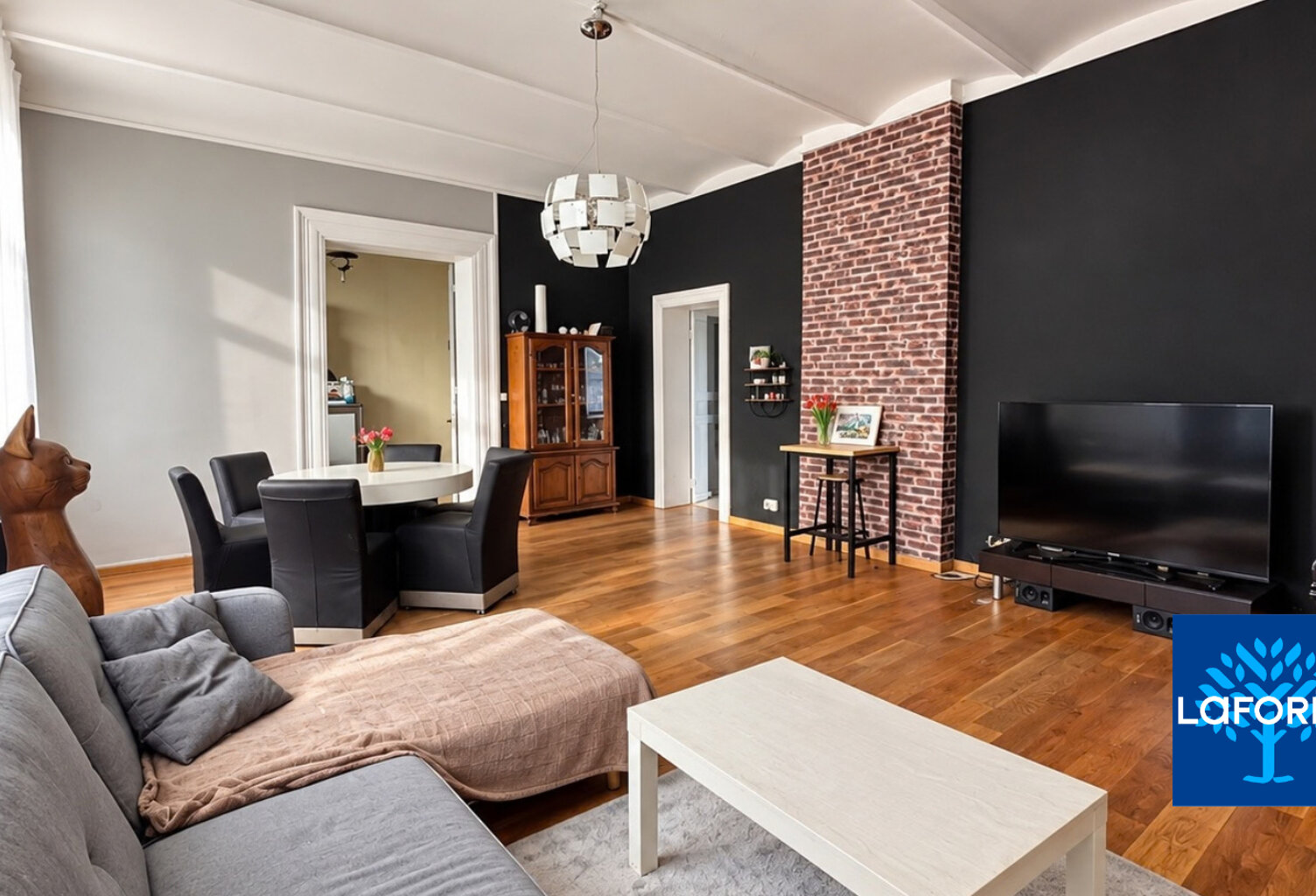 Maison familiale de 220 m² avec 4 chambres et jardin à Haulchin — photo 1