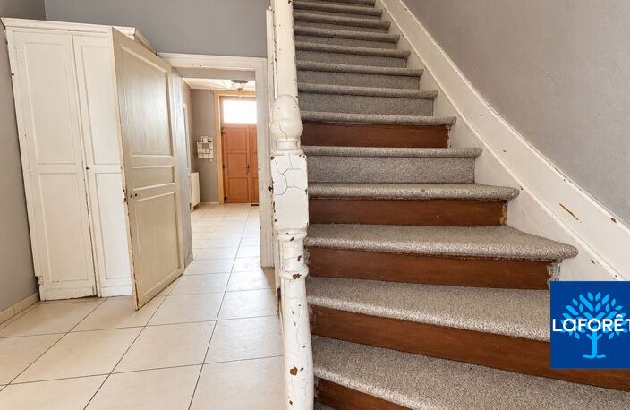 Maison familiale de 220 m² avec 4 chambres et jardin à Haulchin — photo 5