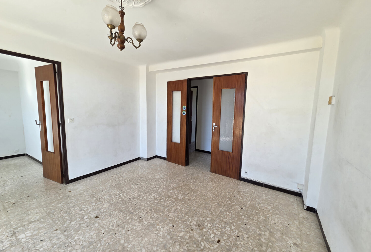 T4 vacant + box Le Canet — photo 1