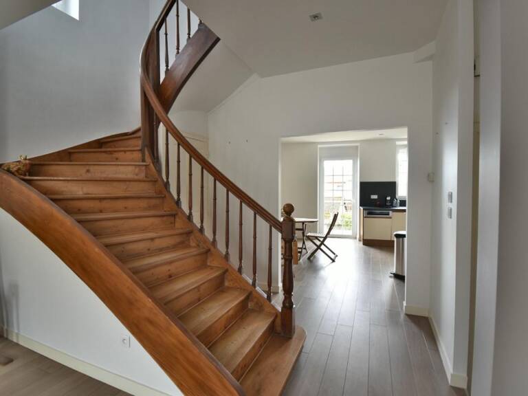MAISON DE VILLE DE 138 M² AVEC EXTÉRIEUR — photo 1