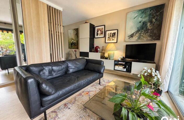 STUDIO ALCÔVE AVEC JARDIN PRIVATIF DE 53 M² — photo 5