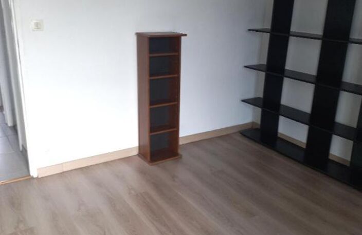T3 — photo 3