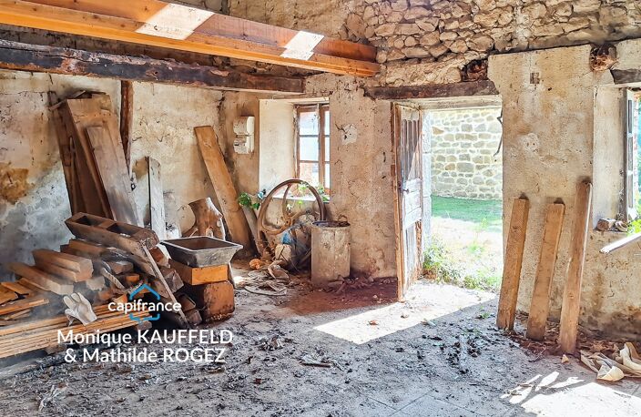 Maison à rénover OLLIERGUES (63) — photo 3