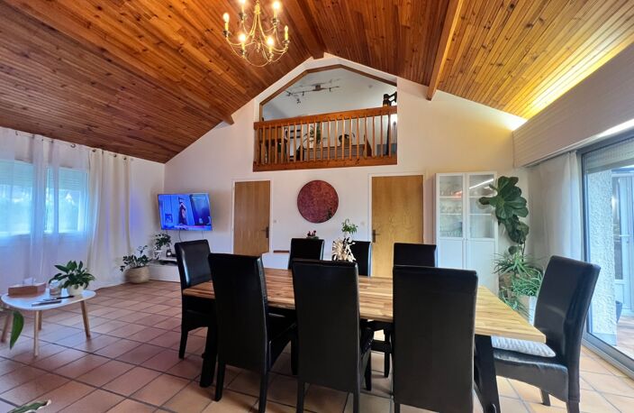 Maison d’architecte de 149 m² à Targé – 3 chambres, possibilité 4 – Terrain clos de 2 000 m² – 2 garages — photo 3
