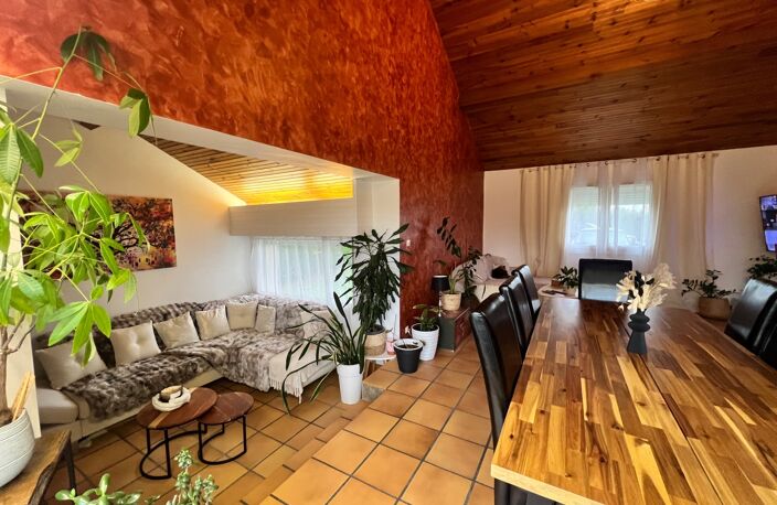 Maison d’architecte de 149 m² à Targé – 3 chambres, possibilité 4 – Terrain clos de 2 000 m² – 2 garages — photo 4