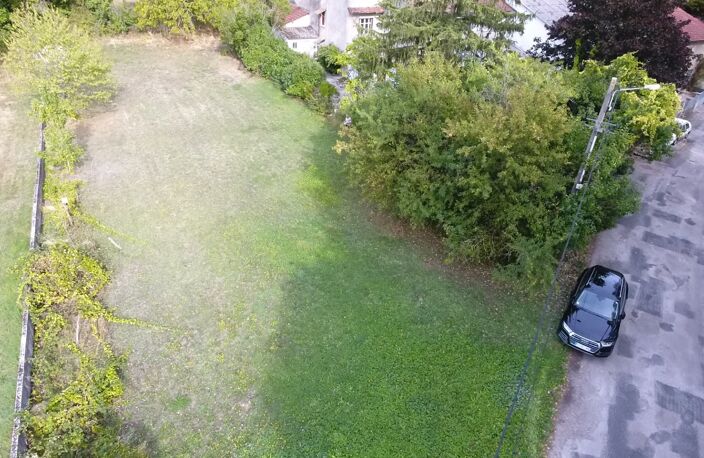 Terrain 670 m² à vendre  AMBERIEU EN BUGEY (01) (Quartier Vareille-Saint Germain) — photo 4
