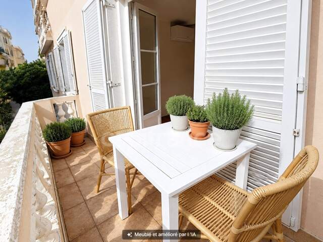 AJACCIO (20), centre ville proche Tribunal, appartement 3 pièces avec balcon — photo du bien