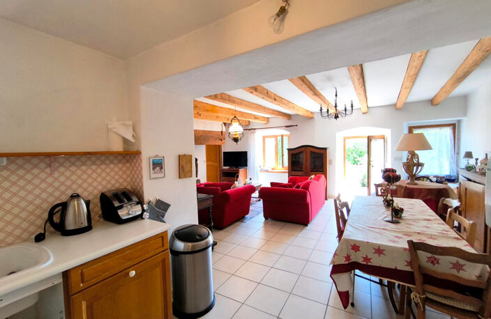 Appartement de charme au cœur du village – T3 de plus de 90 m² avec jardin — photo 2