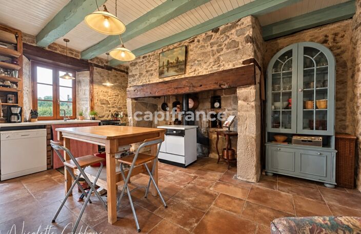 CORRÈZE – PROPRIÉTÉ SUR 6 HECTARES, SOURCE, FORET AVEC MAISON PRINCIPALE ET 4 GÎTES – VALLÉE DE LA DORDOGNE — photo 5