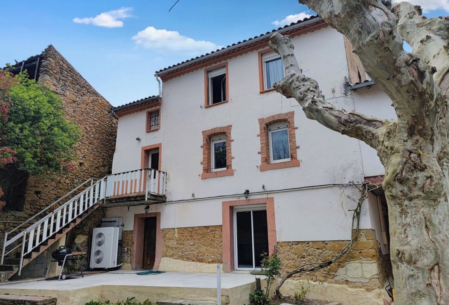 Maison de 110m2 à louer sur Les Issards — photo 1