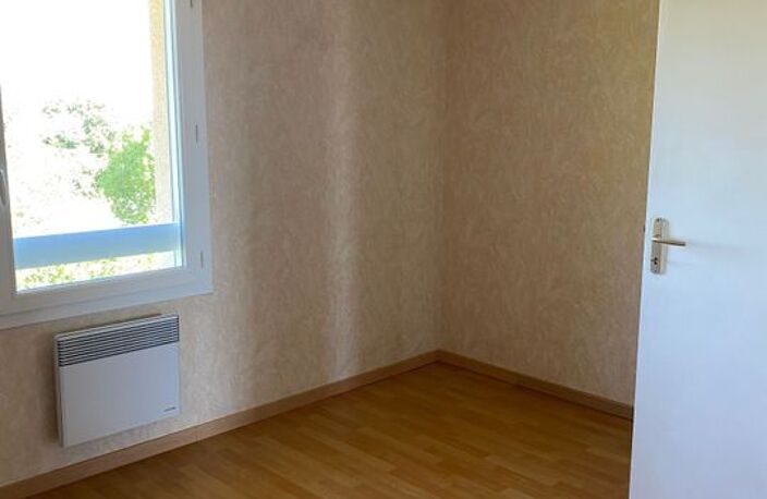 Maison de 100m2 à louer sur Le Cayrol — photo 2