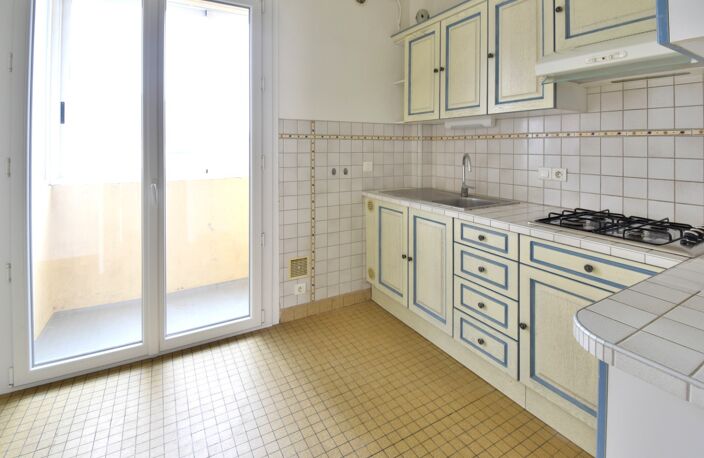 Appartement à vendre 3 pièces TARBES (65) — photo 3