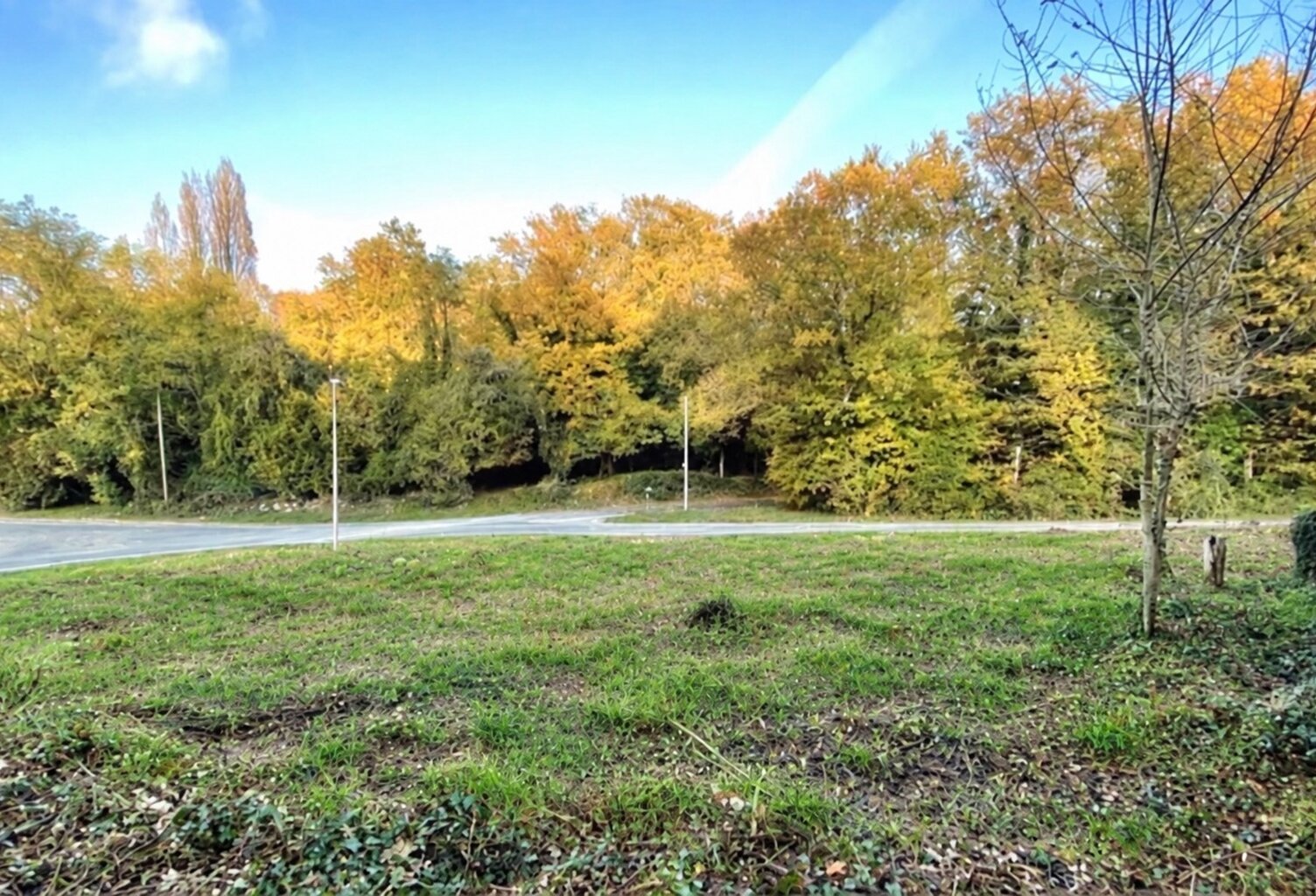 Terrain à vendre  BUSSAC SUR CHARENTE (17) — photo 1