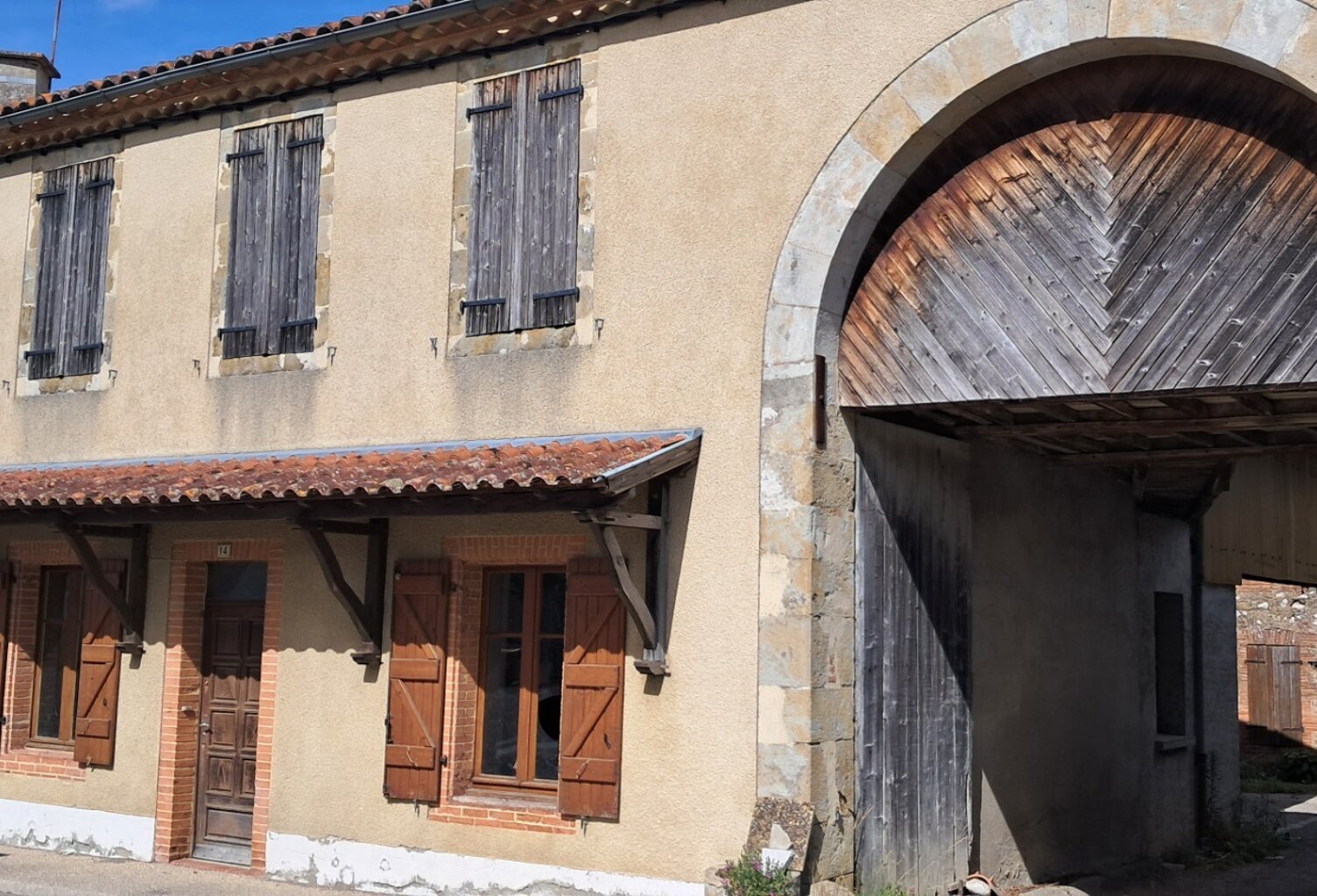 Maison à vendre 5 pièces SARAMON (32), garage, grange, balcon et terrasse — photo 1