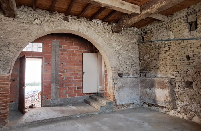 Maison à vendre 5 pièces SARAMON (32), garage, grange, balcon et terrasse — photo 2
