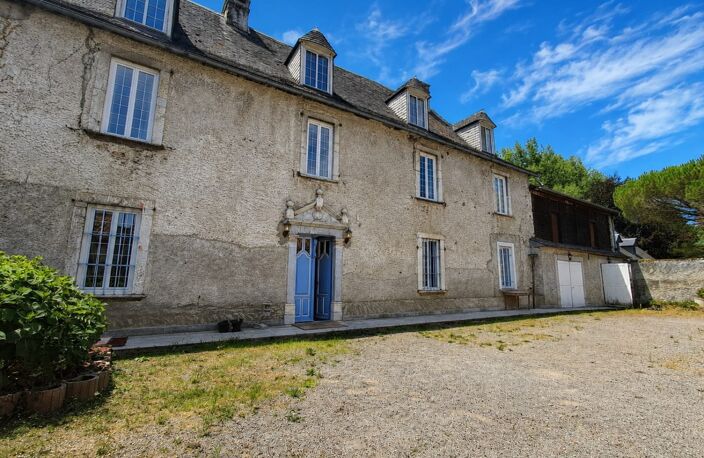 Demeure historique d'exception classée au patrimoine située aux portes des Pyrénées — photo 3
