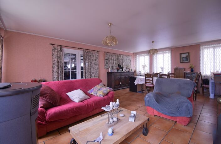 Plain-pied 140 m² – Grand garage 110 m² – Cour – Fort potentiel investissement — photo 2