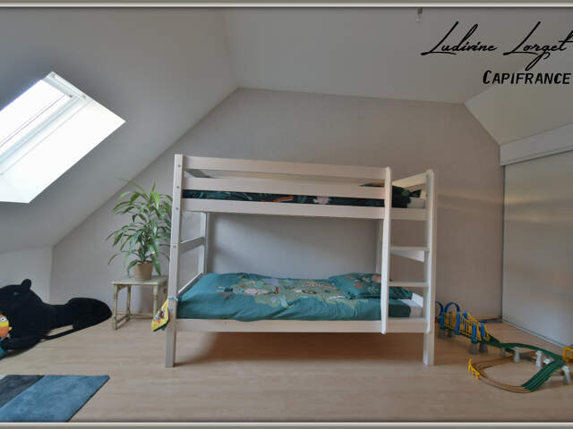 Maison traditionnelle de 2003 à vendre sans travaux à 5min de CHATEAU THIERRY (02) au pied de l’A4- 5 pièces-108 m²- vivable de plain-pied- 4 chambres (1 traversante)-Garage - Cabanon - Terrain 1213m2 — photo du bien