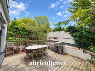 Issy-les-Moulineaux – Maison rénovée avec studio indépendant et terrasse arborée, au calme — photo 2