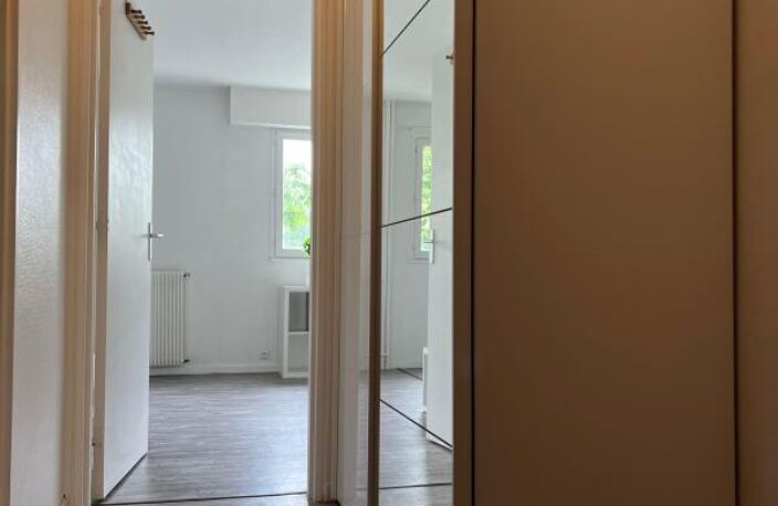 SAINT-OUEN L'AUMONE - Studio à louer meublé 28.02 m² — photo 5