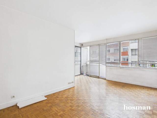 Appartement 2 pièces - 42 m² avec balcon - Rue des Pyrénées, Paris, métro Gambetta — photo du bien