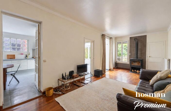 Maison 7/8 pièces à Courbevoie - Quartier Bécon Jardin de 70 m² - Rue Camille Saint-Saëns — photo 5