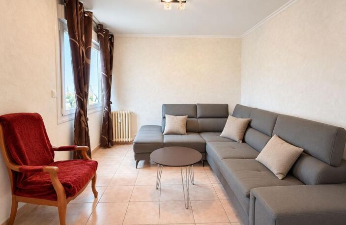 APPARTEMENT 82 m² – 3 CHAMBRES – BALCON – PARKING – CAVE – ASCENSEUR – FORT POTENTIEL LOCATIF — photo 2