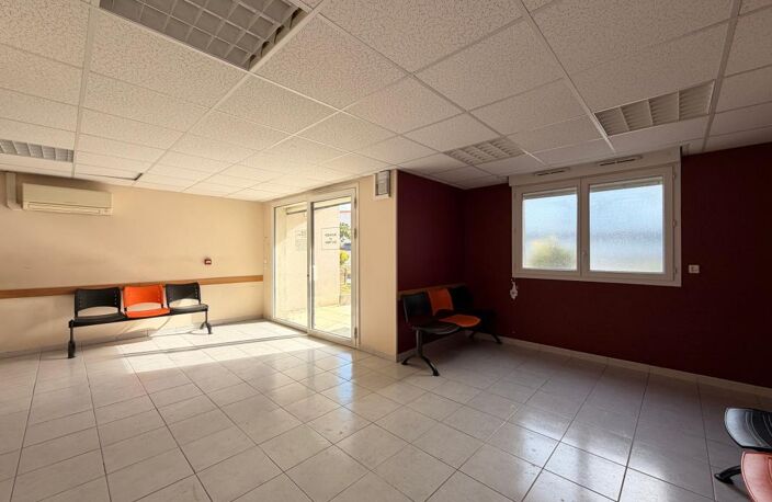 Bien Commercial à vendre — photo 4
