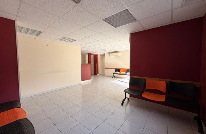 Bien Commercial à vendre — photo 5