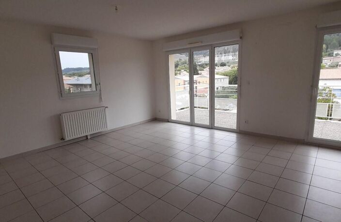 Appartement ORAISON 3 pièce(s) 64 m² — photo 2