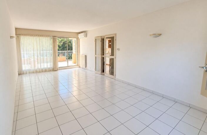 Appartement À Vendre Villeneuve-Les-Avignon, 114 m², 4 chambres, duplex, terrasse, Garage et Parking — photo 5
