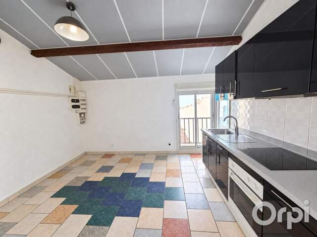 VIAS - Appartement À Louer — photo du bien