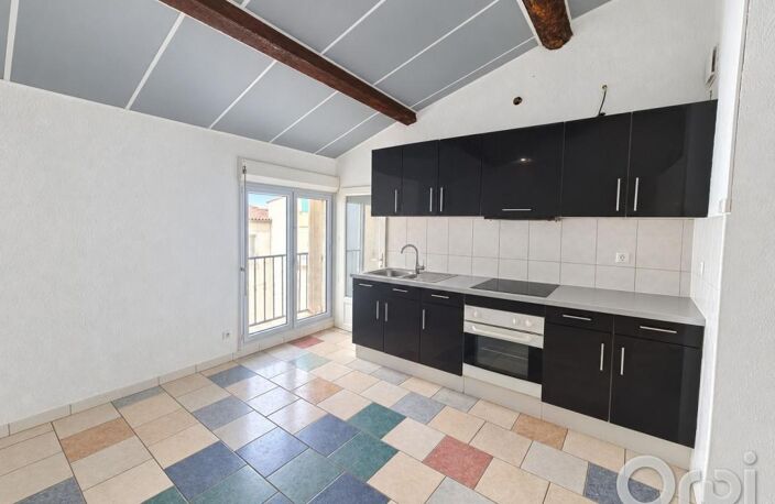 VIAS - Appartement À Louer — photo 2