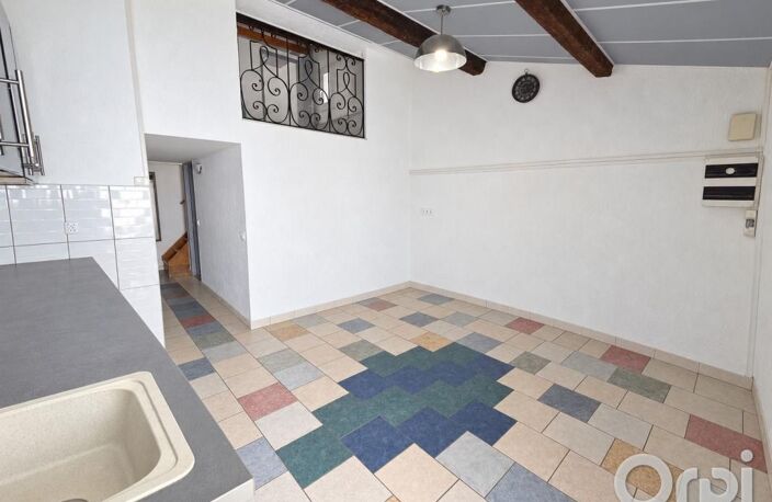 VIAS - Appartement À Louer — photo 4
