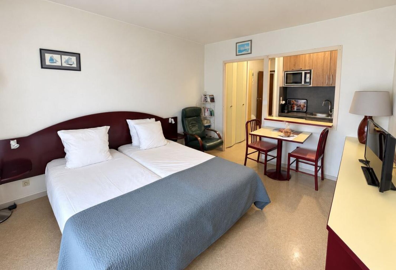 À vendre – Studio meublé au cœur du domaine thermal de Borda à Dax — photo 1