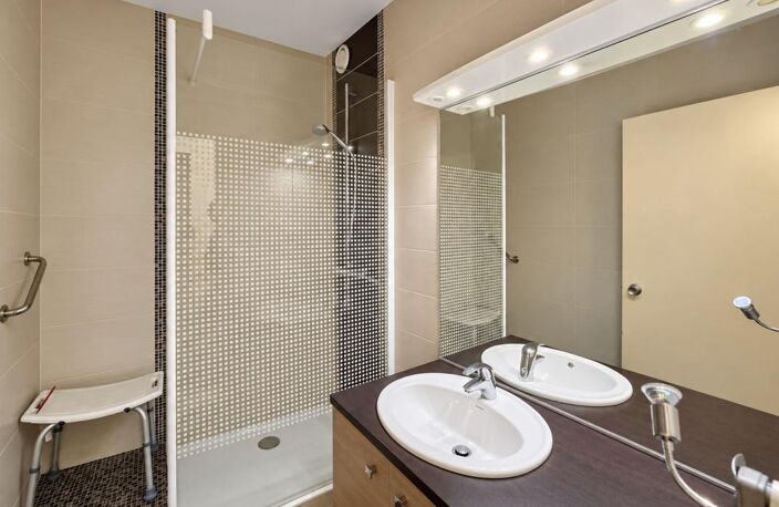 À vendre – Studio meublé au cœur du domaine thermal de Borda à Dax — photo 4