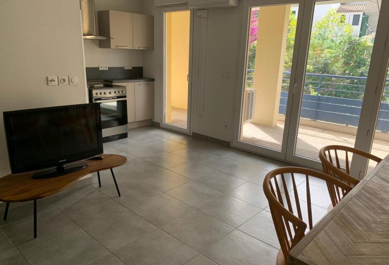 Appartement À Louer T2 MEUBLE — photo 1
