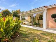 MAISON FAMILIALE  DE 146 M² – PISCINE, JACUZZI, GRAND JARDIN ET GARAGE DE 61 M² – DPE A / GES A — photo 3