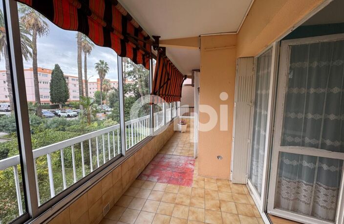 Appartement À Vendre — photo 2